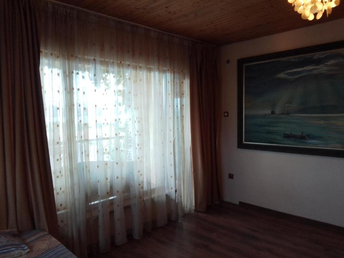 Guest House Amazonia Varna Exterior foto